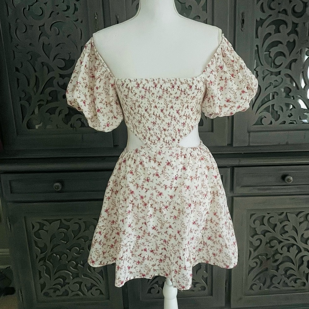 We're All Pretty Girls WAPG pink floral smocked dress L